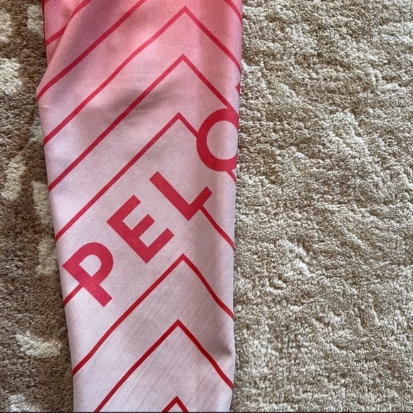 Terez x Peloton Lightning Legging Chevron Striped Red White Ombre Size Small - Picture 11 of 13